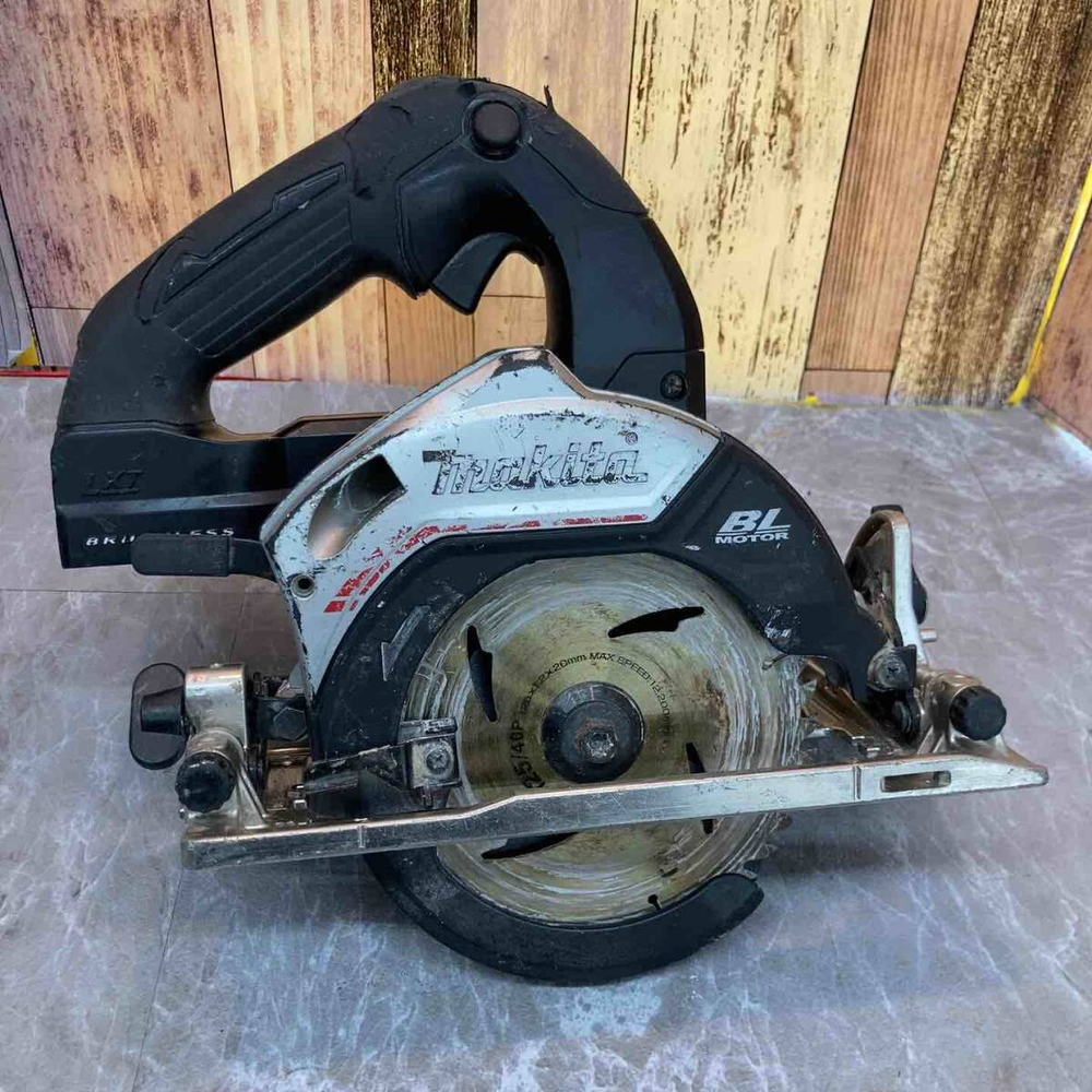 Makita HS474DZB Brushless Cordless Circular Saw with Powerful Cutting Performance