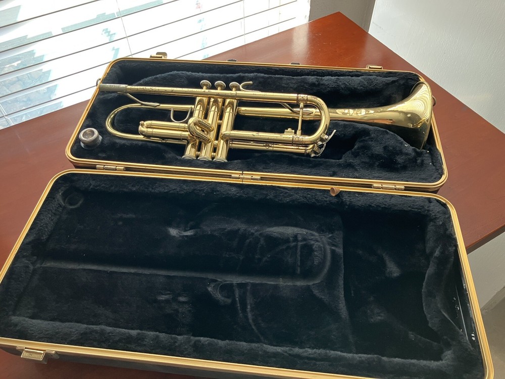 Bach TR300 Trumpet Brass Musical Instrument For Parts/Repair Or Scrap Case As-Is