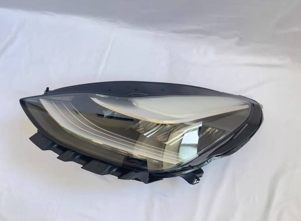 2017-2020 Tesla Model 3 Headlight Lh Driver Side New Oem 1077375-00-C