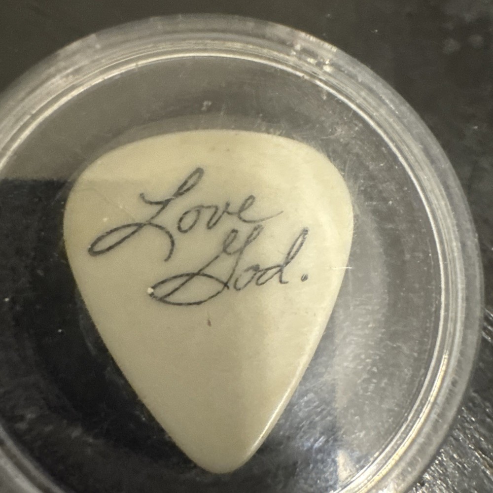 PRINCE Guitar Pick Vintage 1984 Purple Rain Tour SUPER RARE! 🎶🎸🎤🎶
