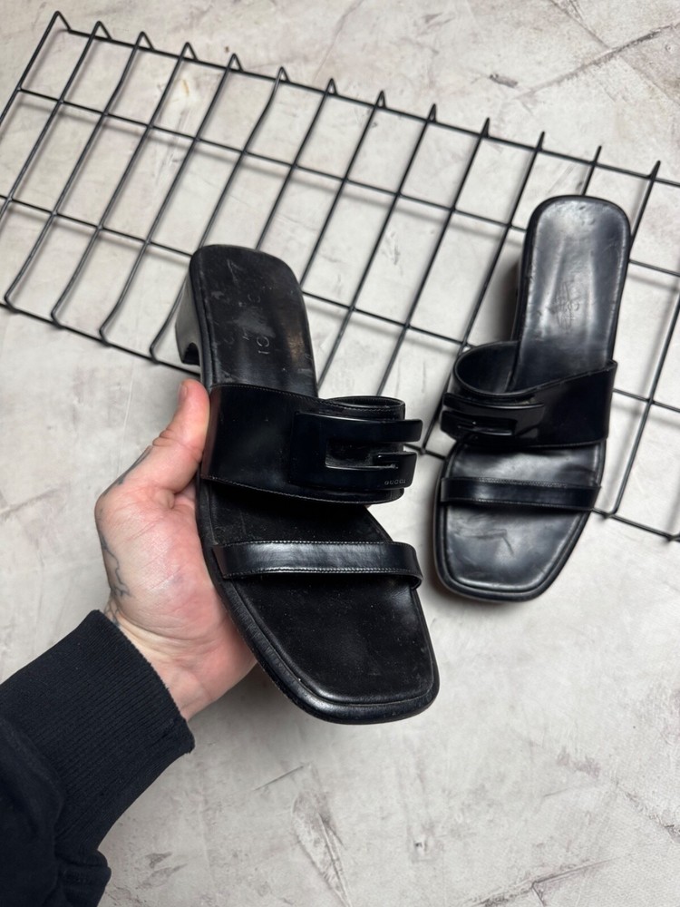 Vintage Gucci G Logo Leather Sandals 90s Retro Style