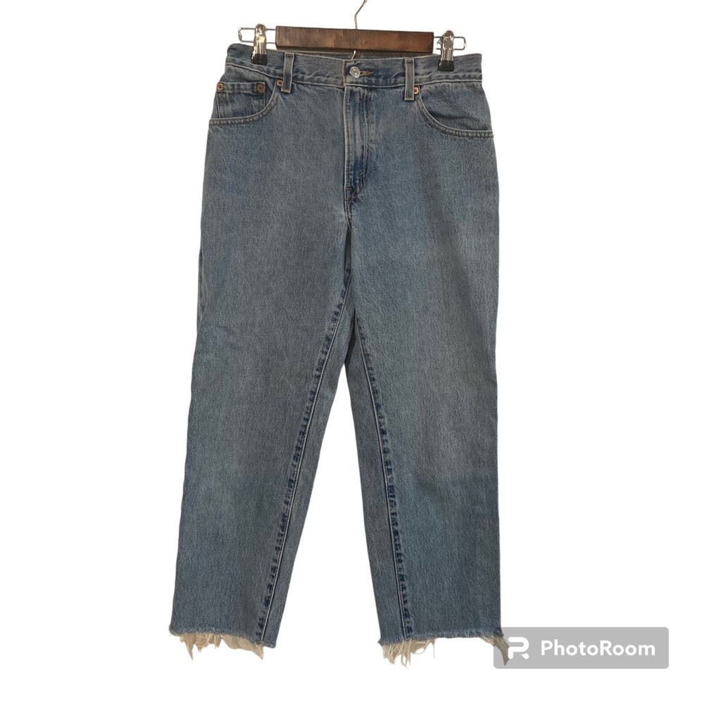 Levis 550 Classic Relaxed Tapered Leg Womens Size 8 Blue Denim Jeans Frayed Hem
