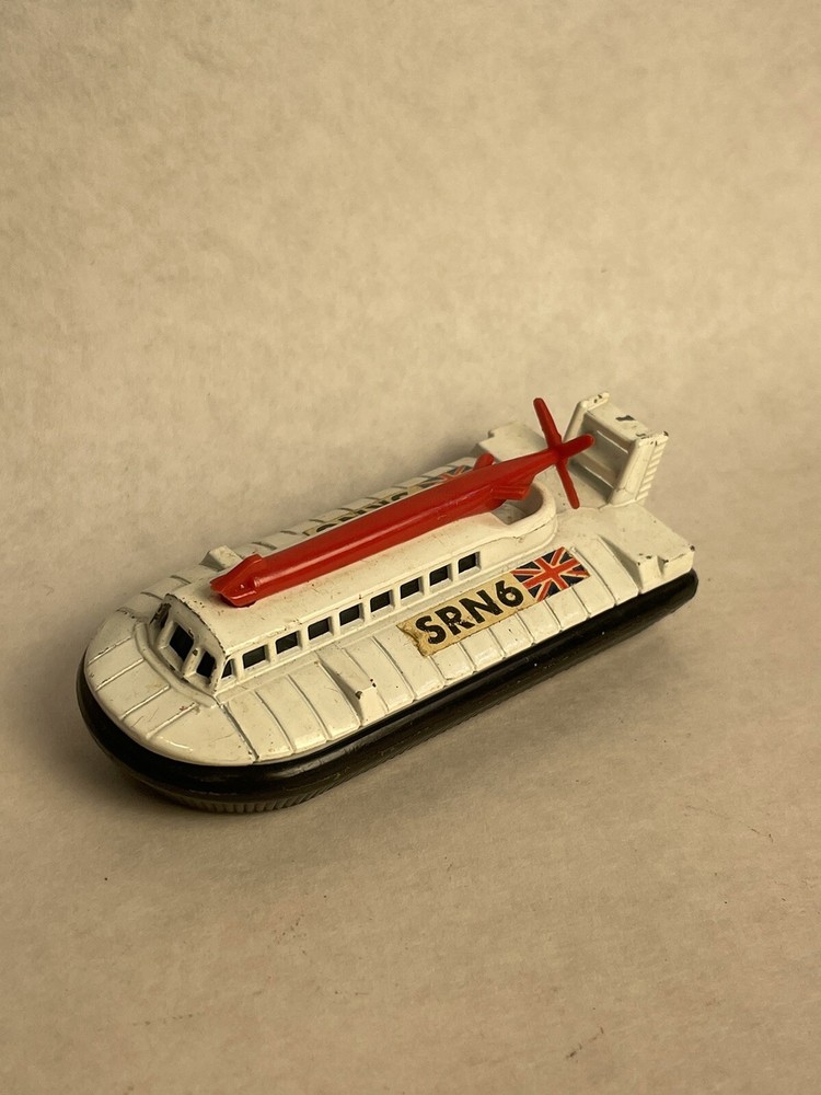 1972 VINTAGE MATCHBOX #72 SRN6 HOVERCRAFT LESNEY ENGLAND SUPERFAST CAR RARE!!!