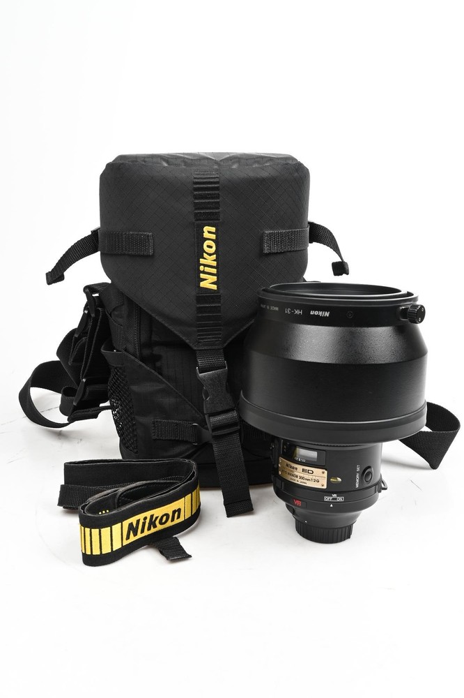 Nikon Nikkor AF-S 200mm f2 G ED VR Lens with RRS Tripod Foot