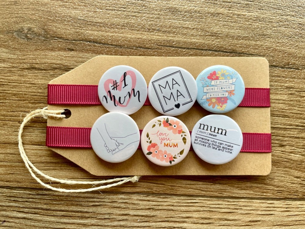 Happy Mother's Day Button Pin Badge Set for Moms and Mums-image
