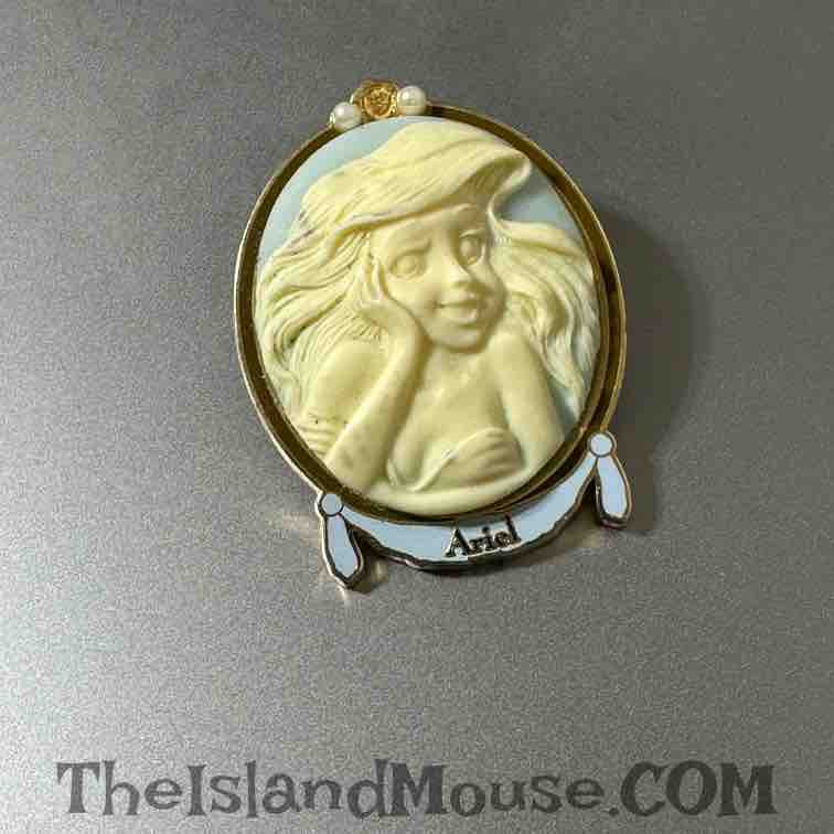 Rare Disney WDW Little Mermaid Ariel Porcelain Cameo Pin U1:29573