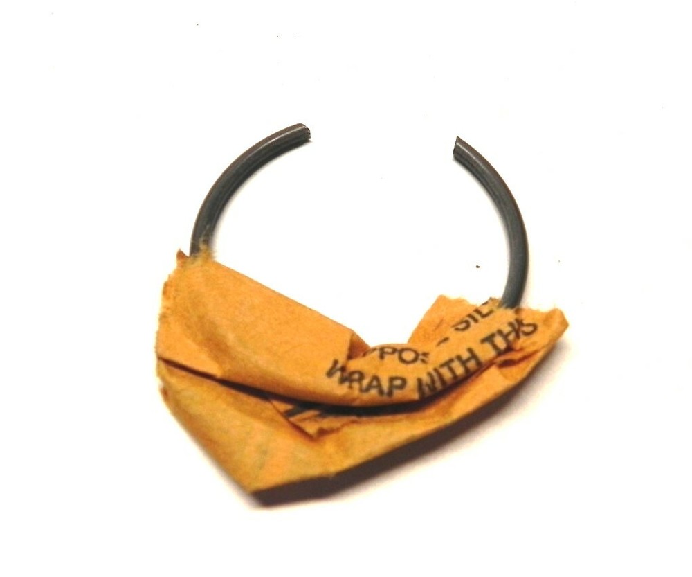 ENGINE PISTON PIN RETAINER GM # 14025531 NOS GENERAL MOTORS PARTS