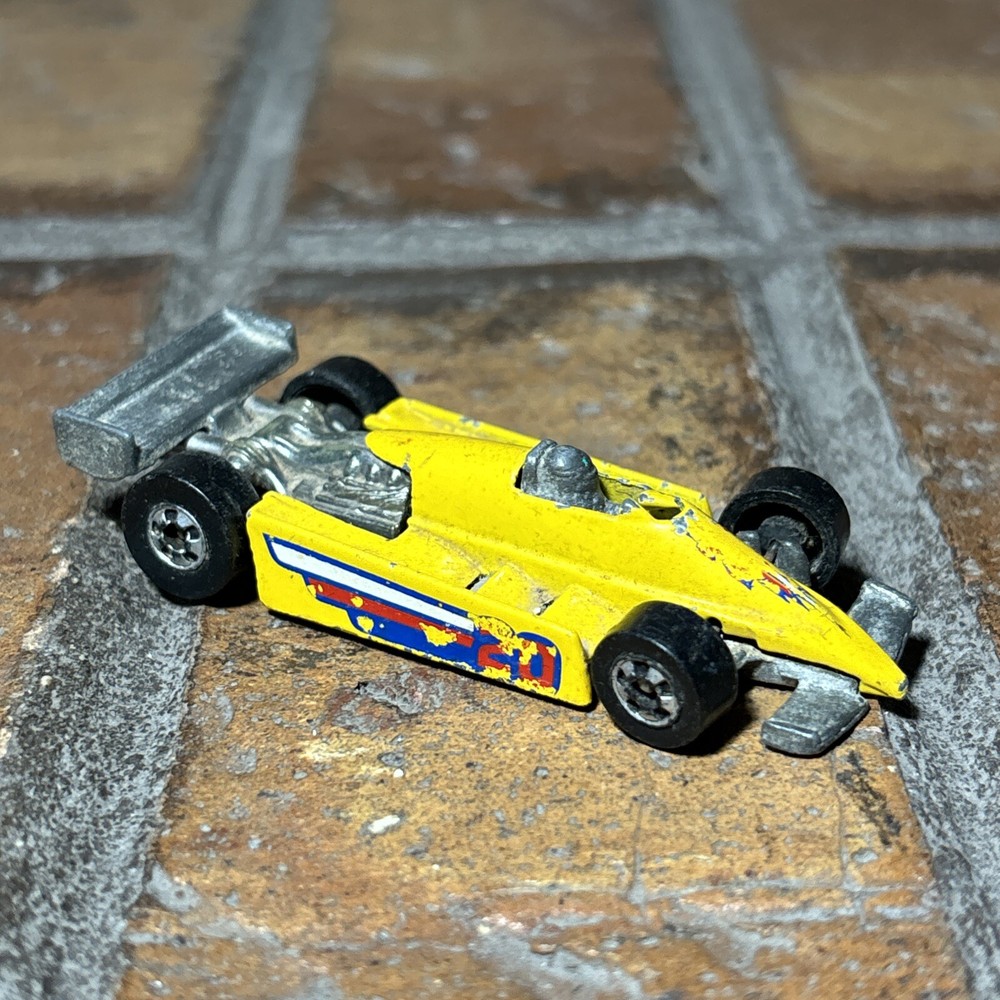 1982 Hot Wheels Yellow #20 Turbo Streak Indy Formula 1 Car ✅ w/ Gray Real Rider