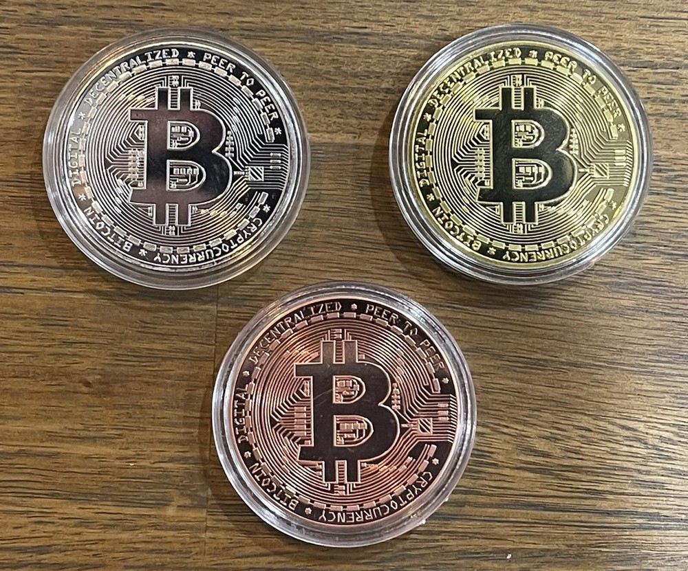 *Lot of 3* Bitcoin Souvenir Coins Rose Gold Silver Plated Golf Ball Markers