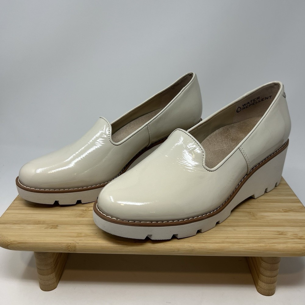 Vionic Women's Aster Willa Wedges Cream Patent 7 Medium US
