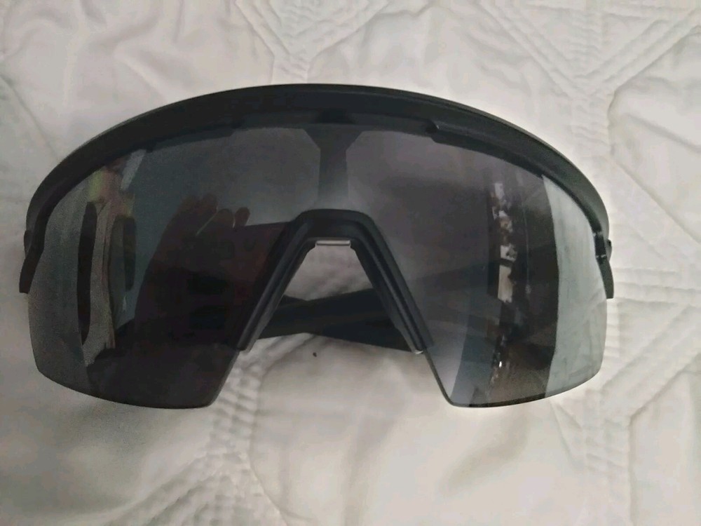 Oakley Sphaera Sunglasses OO9403-0136 Matte Black Prizm Polarized