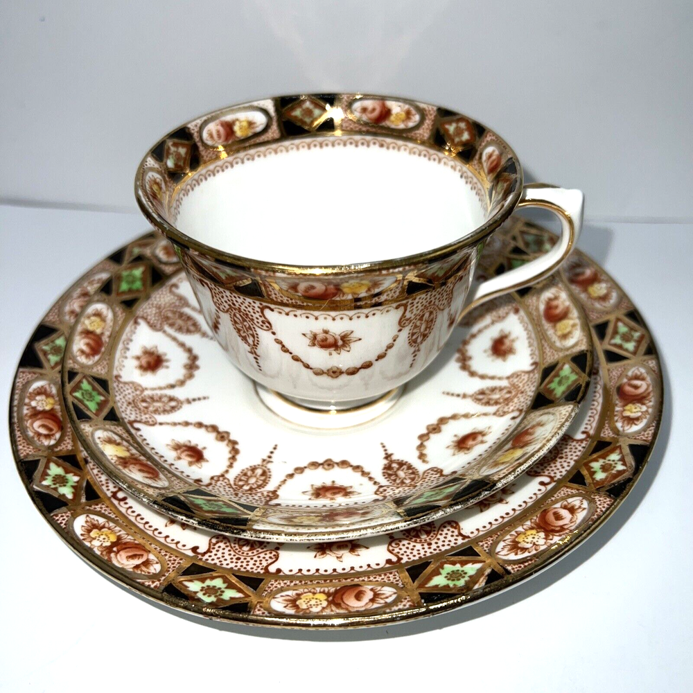 Vintage Royal Albert Crown China 3-Piece  Teacup  Saucer & Sm Plate England INV1