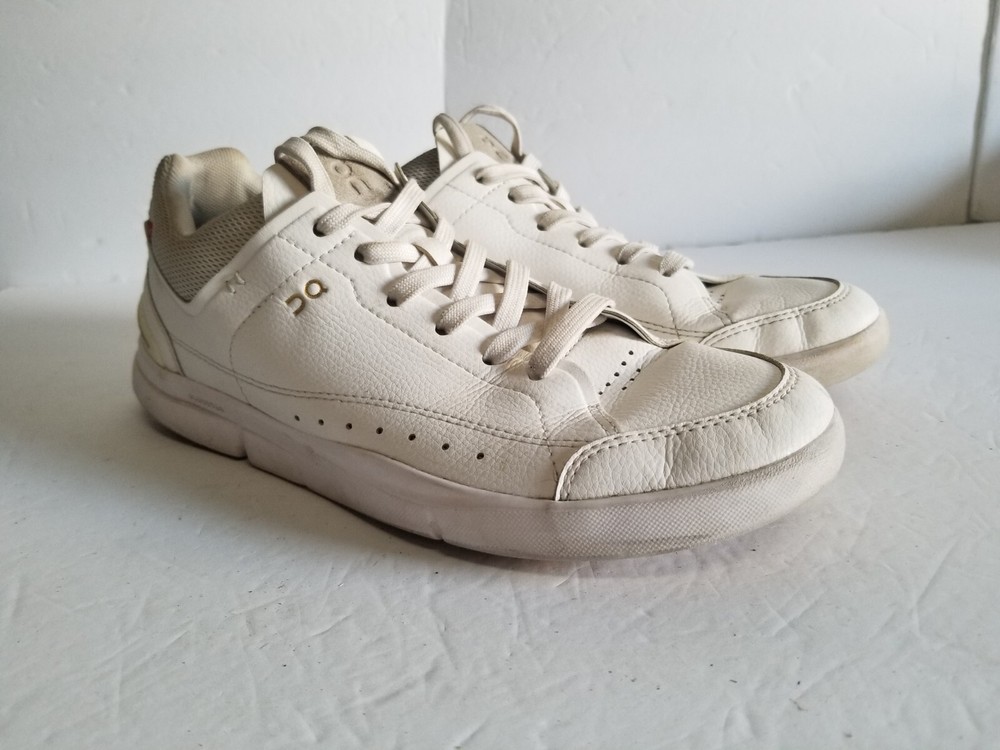 Size 8 - On The Roger Advantage Low White W