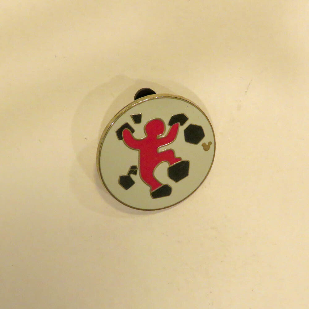 Disney   2013 Hidden Mickey   Wilderness Explorer  Rock Climbing Pin