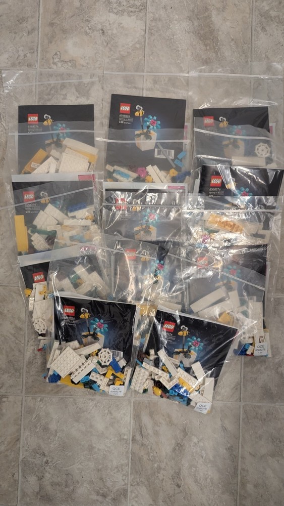 Lego Spring In Bloom 122-Piece Barnes & Noble Exclusive Set #6568276