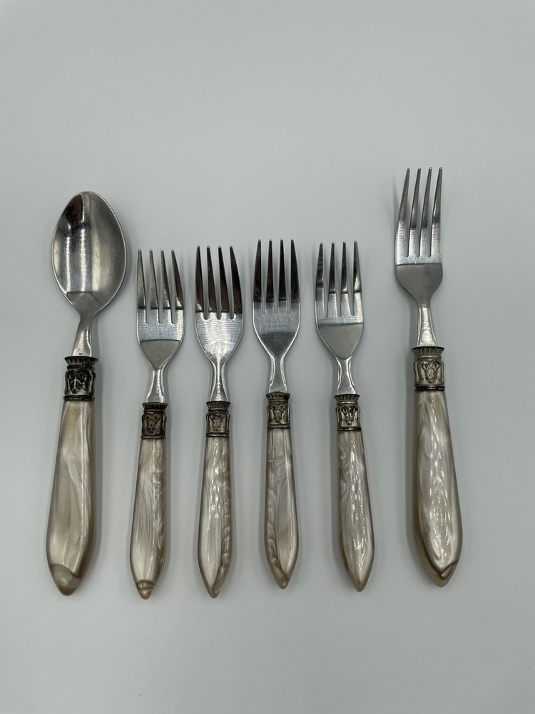 6pc -Wallace ST MORITZ Pearl Stainless China- Dinner Fork/salad Forks/spoon