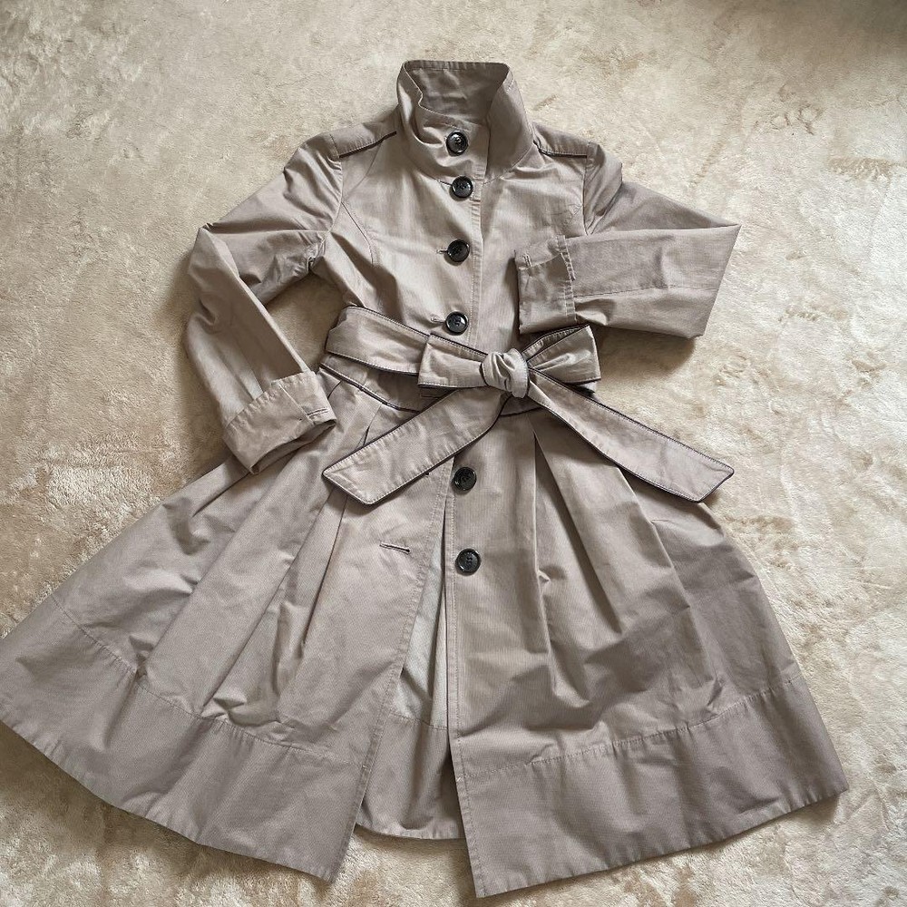 Burberry trench coat Woman from Japan