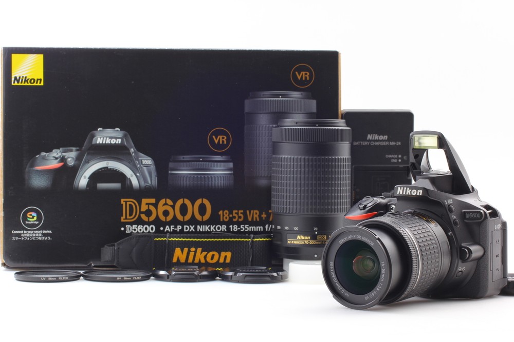 [Near MINT] Nikon D5600 Kit 24.2 MP  w/AF-P 18-55mm & 70-300mm From JAPAN