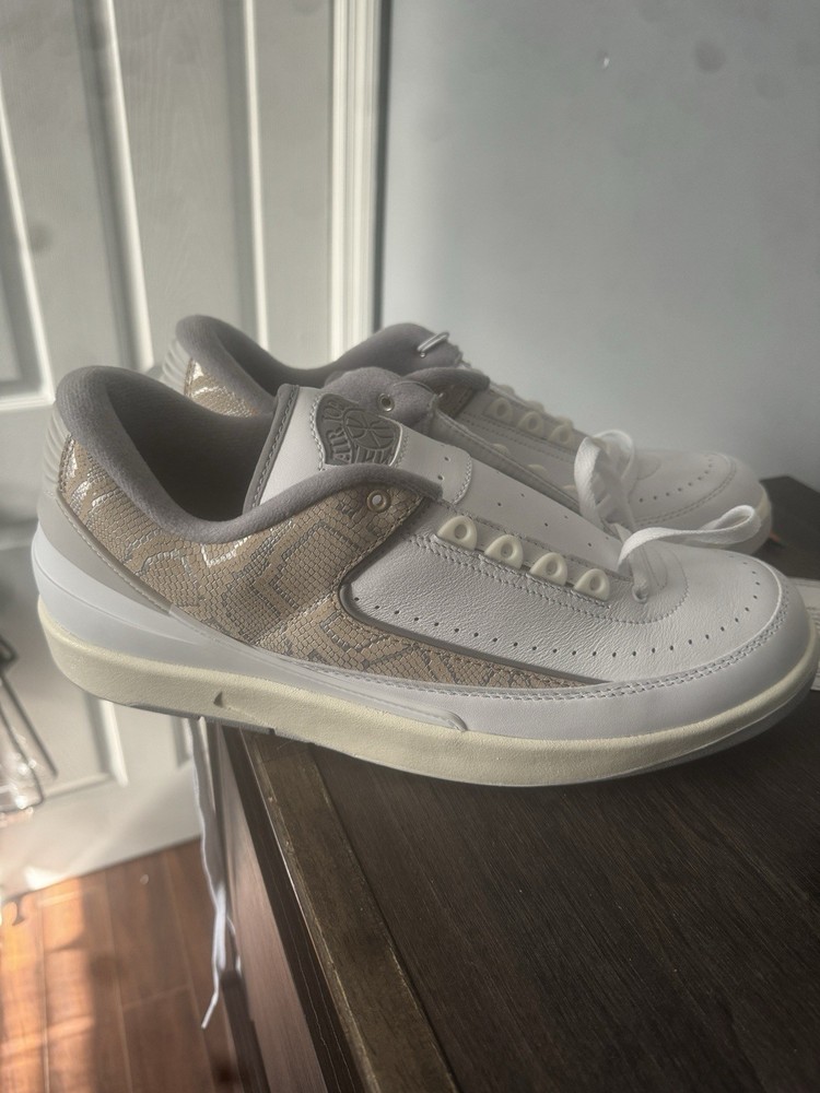 Jordan 2 Retro Snakeskin Headstock Basketball Shoes