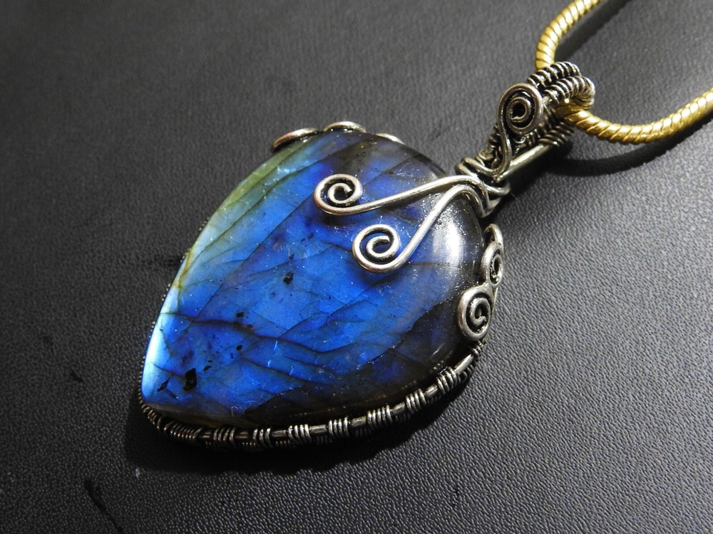 Labradorite Brass Pendant Silver Oxidised Polished Wire deigning Jewelry