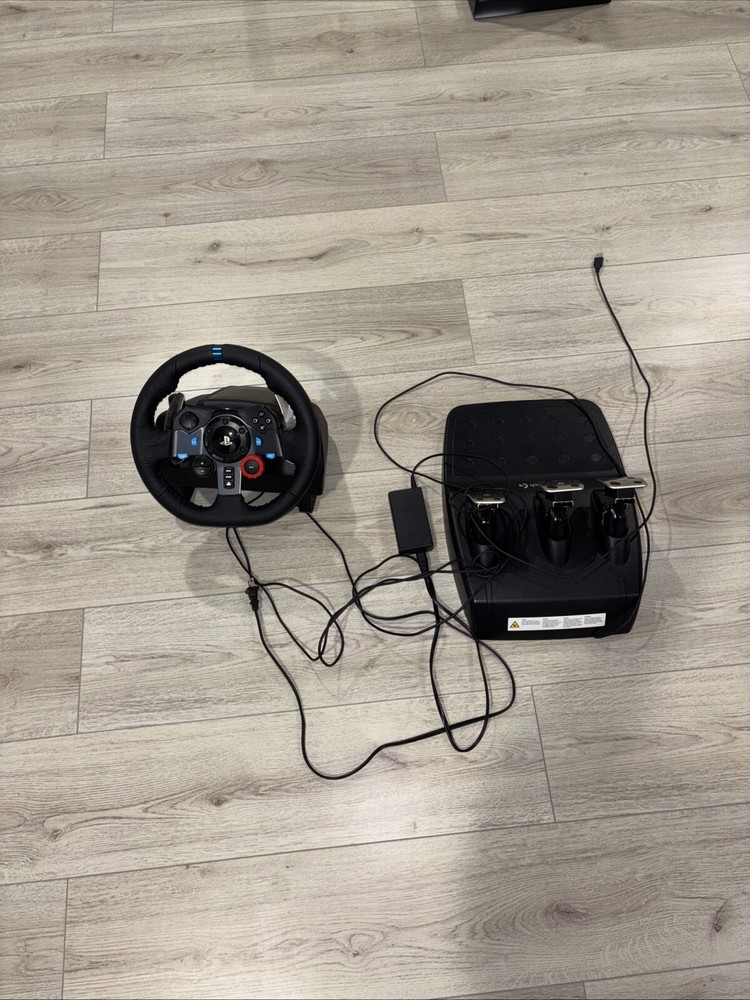 Logitech G29 Driving Force Racing Wheel - Black (941-000110)