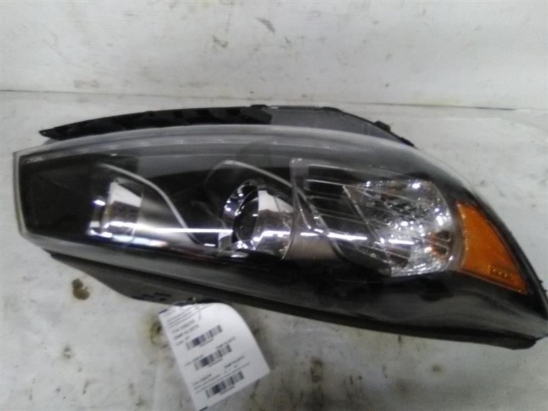 19-20 Kia Sorento Right Passenger Headlight Halogen Bulb Type LED Accents