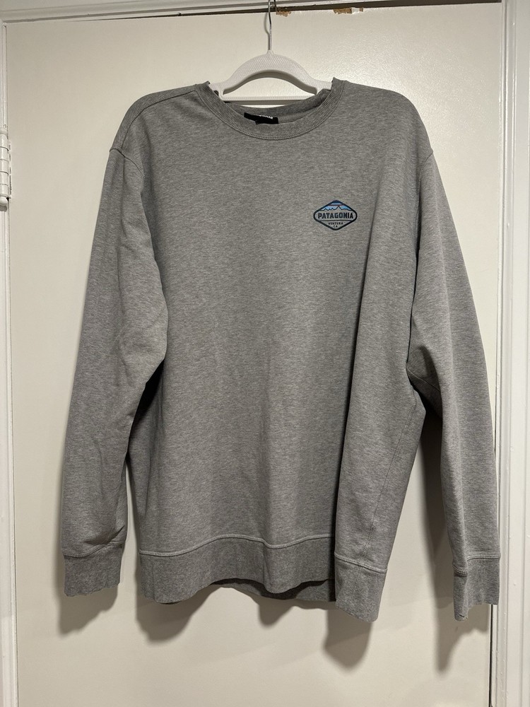 Patagonia Men's XL Gray Logo Crewneck Sweatshirt Long Sleeve Outdoor Pullover