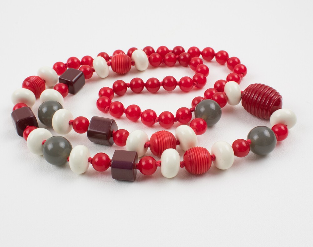 Vintage Bakelite and Lucite Long Necklace Gray White Red