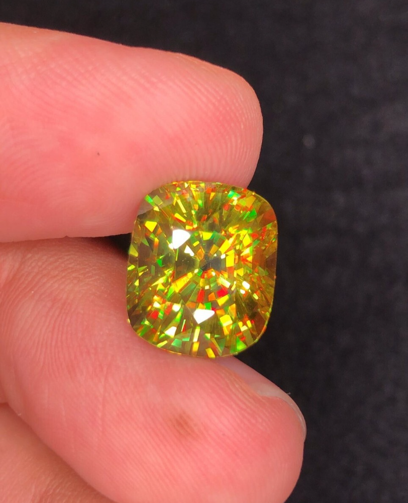 5.16 Ct Natural Full Fire Sphene Titanite Cushion Cut Gemstone For Jewellery