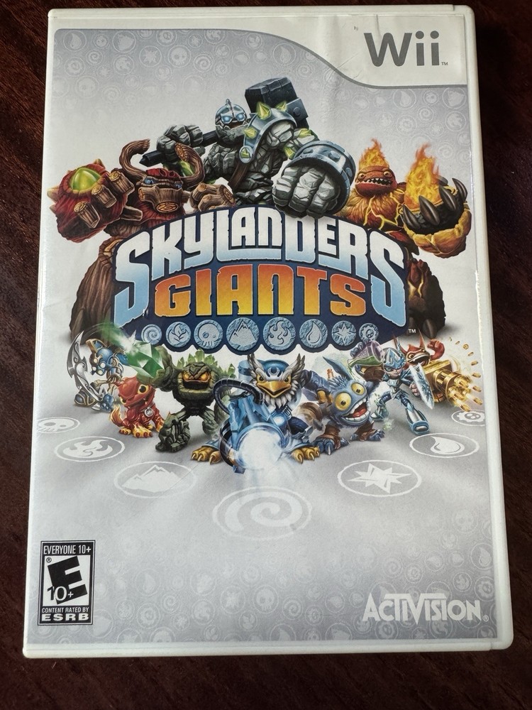 Skylanders: Giants Nintendo Wii U 2012 Case and Game Disc