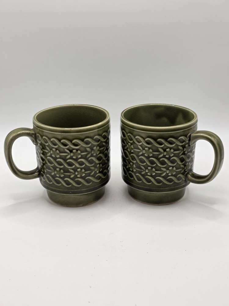 2 Vintage MCM Stackable Green Coffee Mugs Made In Japan