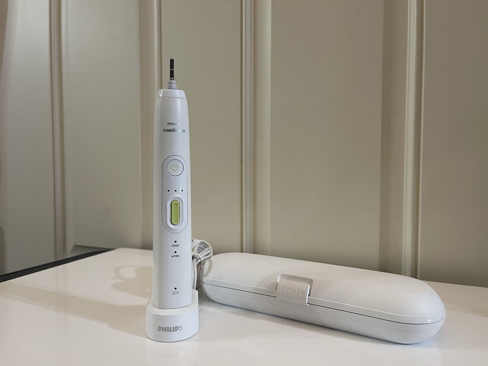 Philips Sonicare HX8910 HealthyWhite+ Electric Toothbrush with Charger Case  