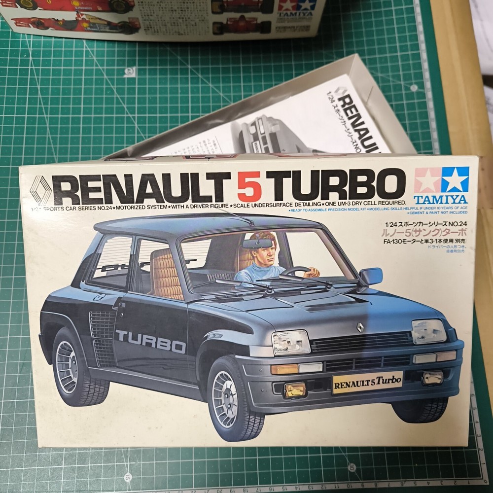 Tamiya 1/24 Renault 5 Turbo Sports Car 1982 Vintage Model Kit No.24