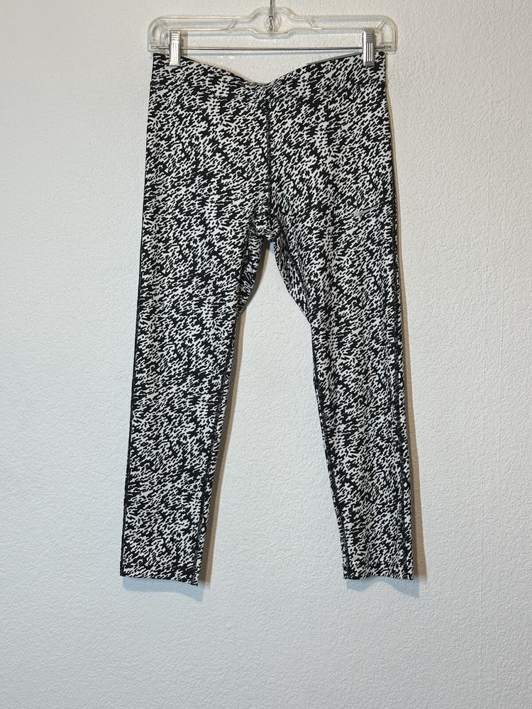 Nike Dri-Fit Compression Running Crop Leggings in Black White Size 27x21