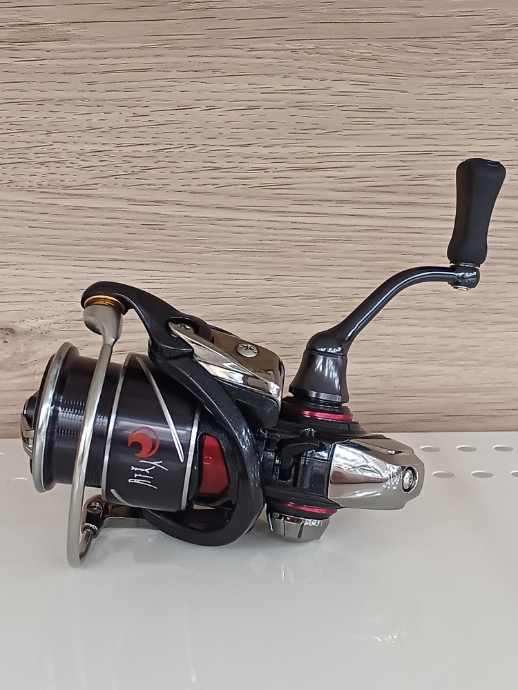 Daiwa X LT2000S-P Light Saltwater Spinning Reel Used