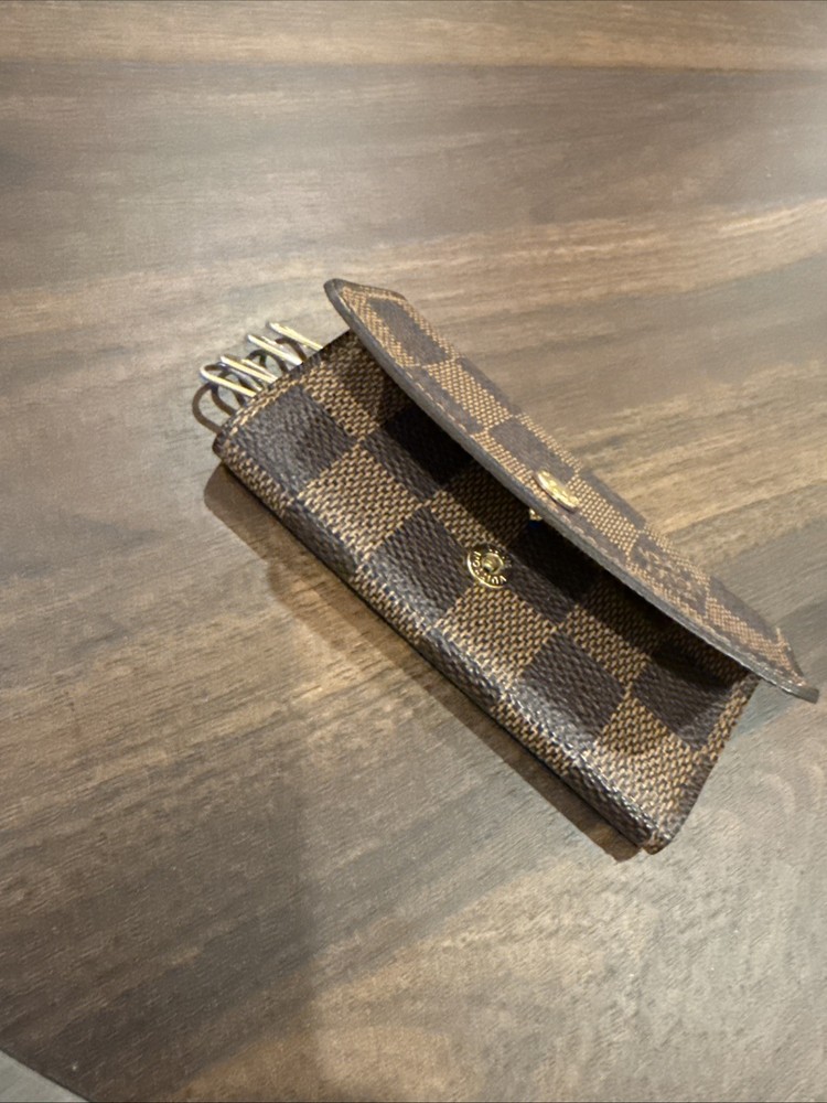 Louis Vuitton Monogram Canvas 4-Key Holder Case