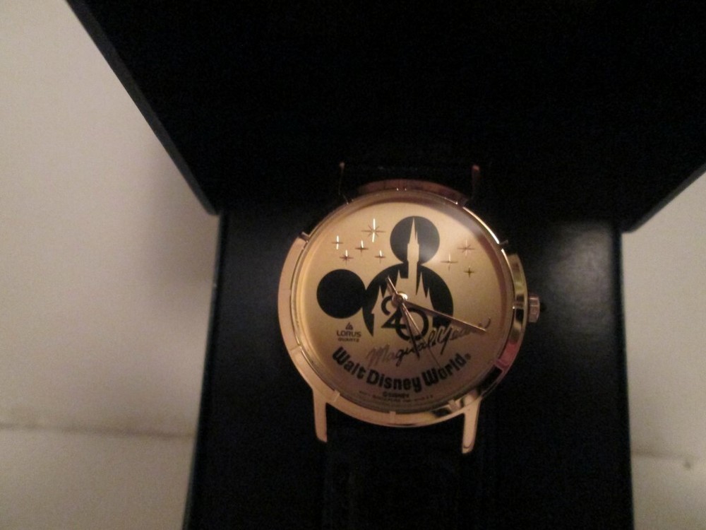 Disney World 20th Anniversary 1991 Lorus Mickey Mouse Watch Disneyana Collectible