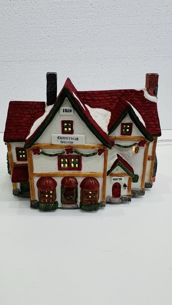 Lemax Hearthside Village “Christmas Shoppe” 35073 Retired 1993 Excellent !