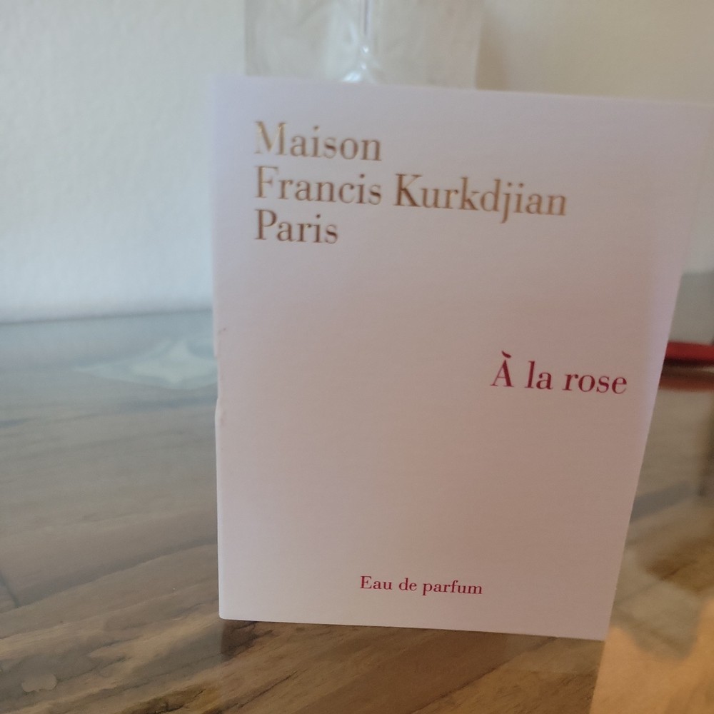 a la rose EDP Travel Spray Sample 2ml 0.06oz Fragrance