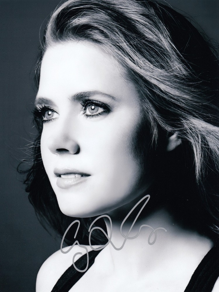 Amy Adams Signed Auto 8 x 10  Photograph