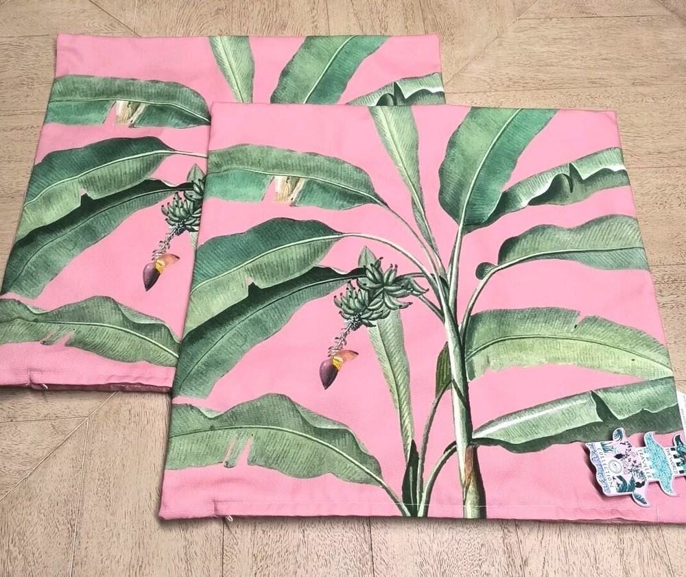 NWT Set Of Two World Traveler Collection Indoor/Outdoor Pillow Covers Pink...