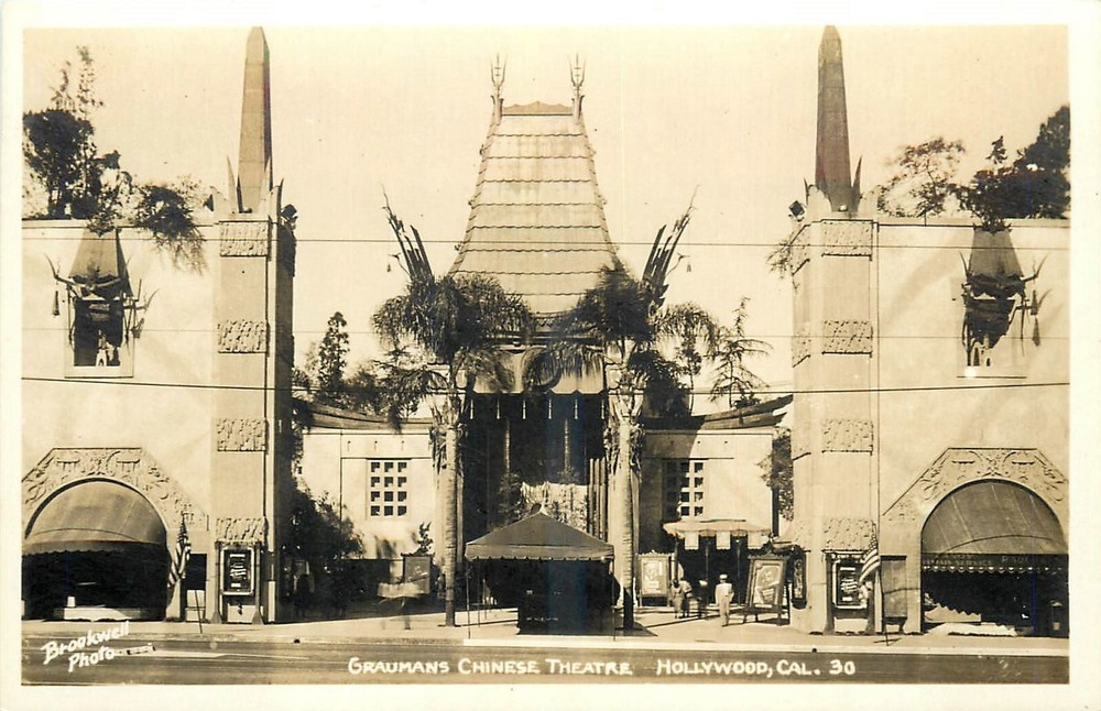 1940s Hollywood California Grauman's Chinese Theater RPPC Postcard 25-3348