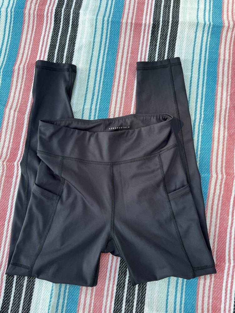 Aeropostale High Waited Black with Pocket Leggings