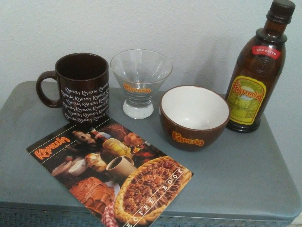 Kahlua collectors Special Cocktail Shaker-Drink-Mixer, Bowl, Mug,Cocktail Glass