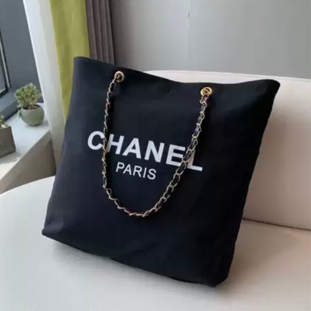 VIP Museum Tote Bag - Travel & Beach Essential in 3 Stylish Designs
