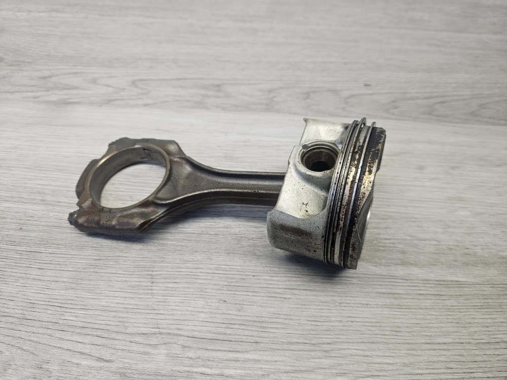BMW N63 Engine Piston and Connecting Rod Set
