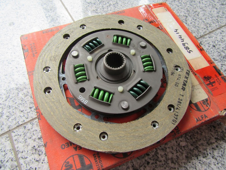 Alfa Romeo 33 1.2 1990-1994 Clutch Disc 5894414 Genuine OEM New-image