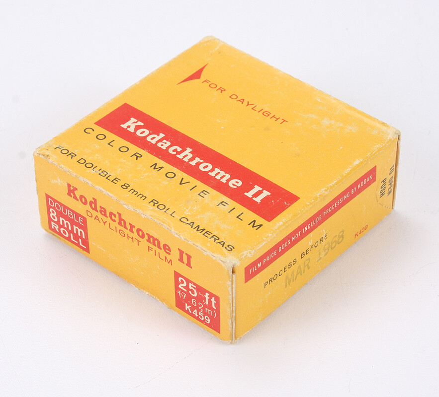 KODAK 8MM KODACHROME II DAYLIGHT DOUBLE ROLL, 25 FEET, MARCH 1968/187415