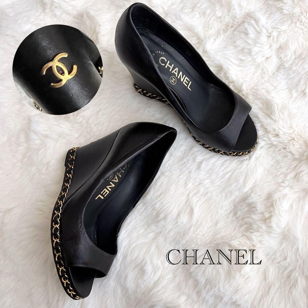Chanel Black Leather CC Chain Wedge Heel Open Toe Pumps Size 34.5 Rare