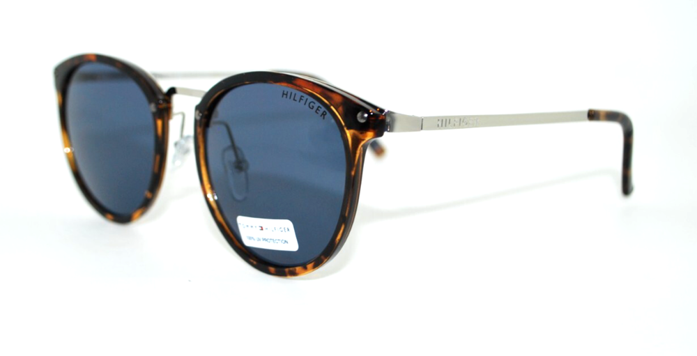 Tommy Hilfiger   Sunglasses New W Pouch T 74